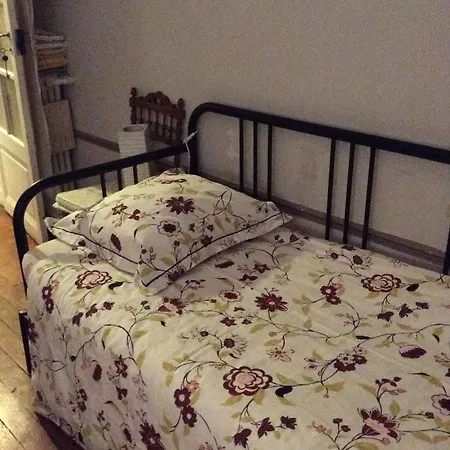 Alloggio in famiglia cosy fély Room