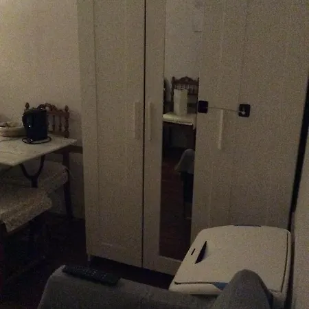 Alloggio in famiglia cosy fély Room